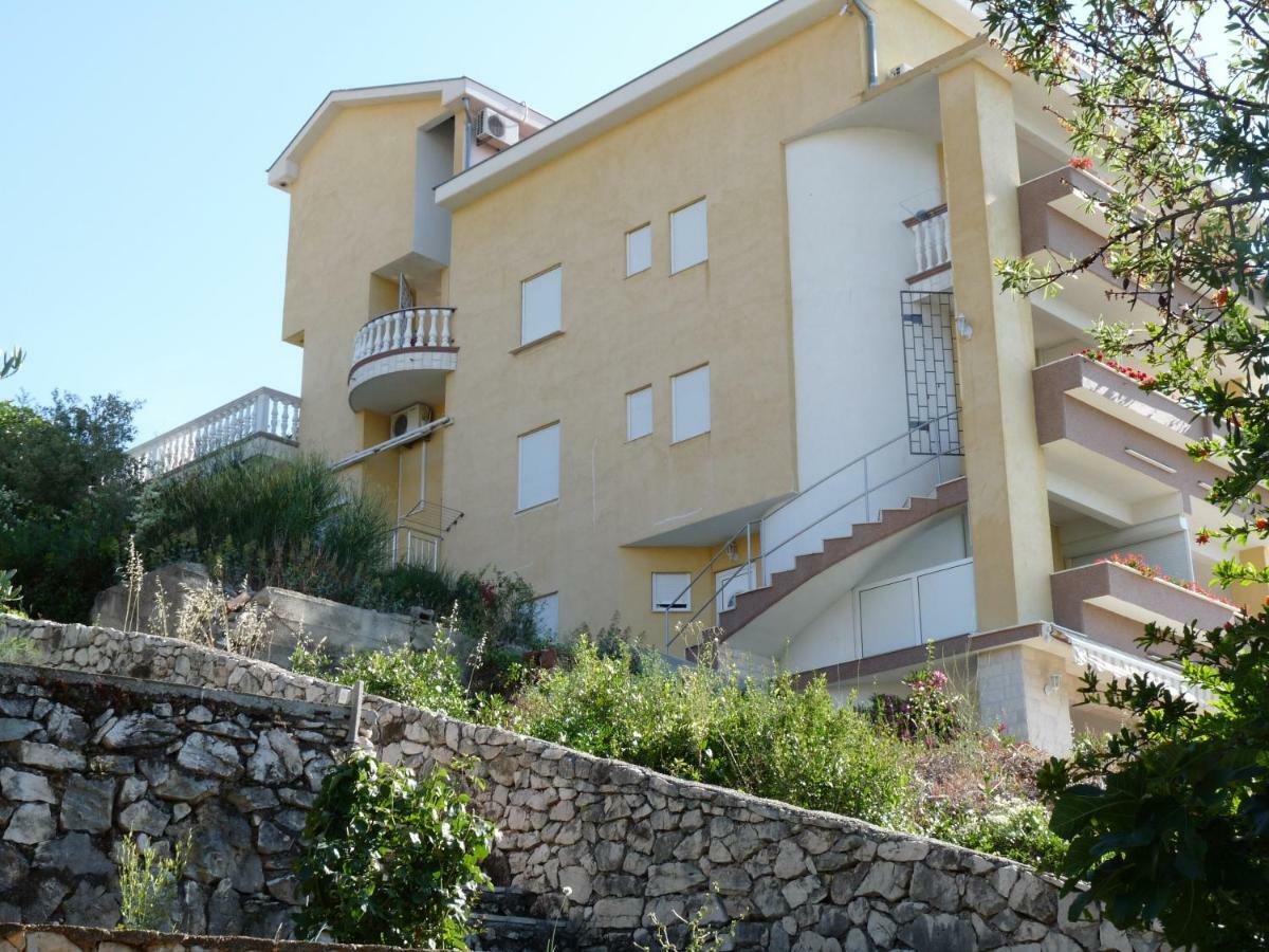 Vlajina Apartmán *